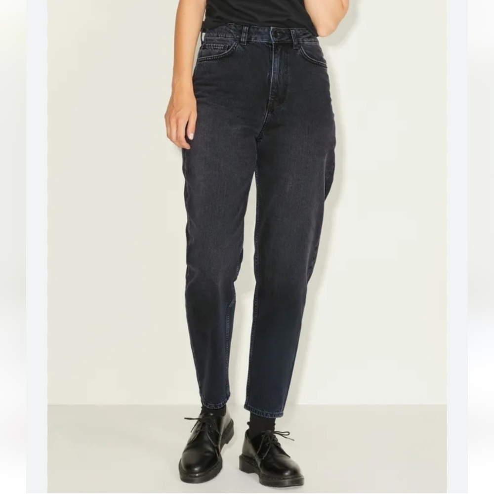 Zara Faded Black Distressed Hi-Rise Cropped Jeans Size Women's 4